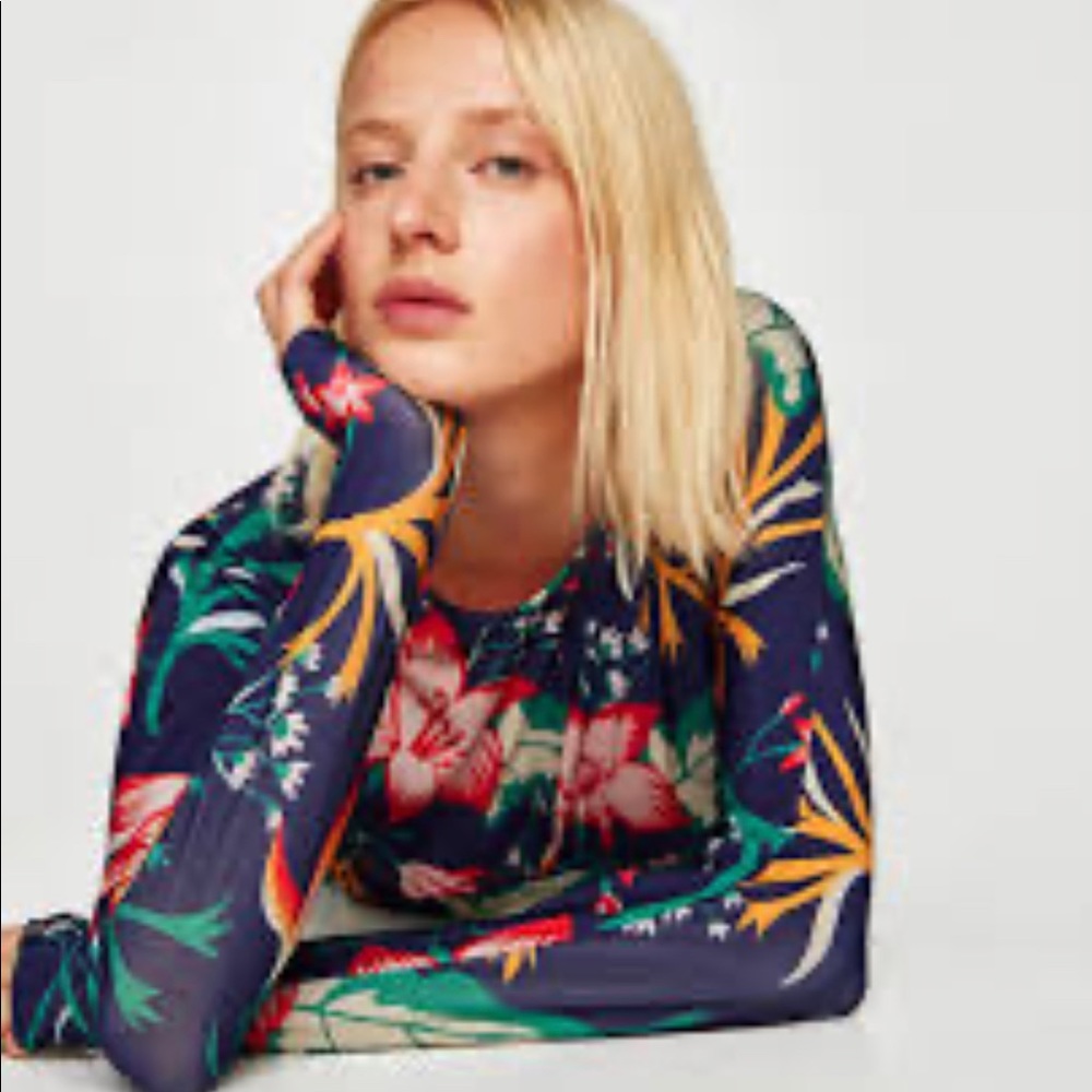 Zara printed dress with long sleeves